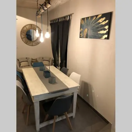 Provence Climatisee, Jardin, Piscine Privee Chauffee, Wifi