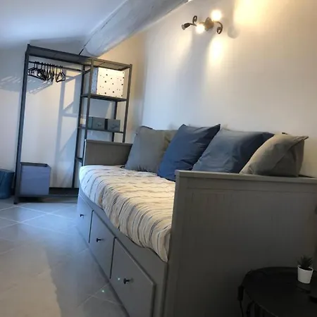 Provence Climatisee, Jardin, Piscine Privee Chauffee, Wifi * Saint-Laurent-de-Carnols