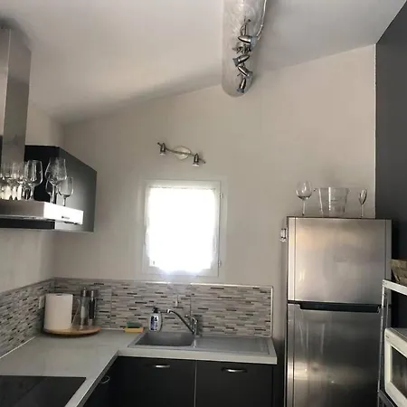 Provence Climatisee, Jardin, Piscine Privee Chauffee, Wifi