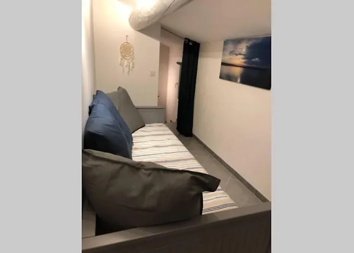 Provence Climatisee, Jardin, Piscine Privee Chauffee, Wifi * Saint-Laurent-de-Carnols