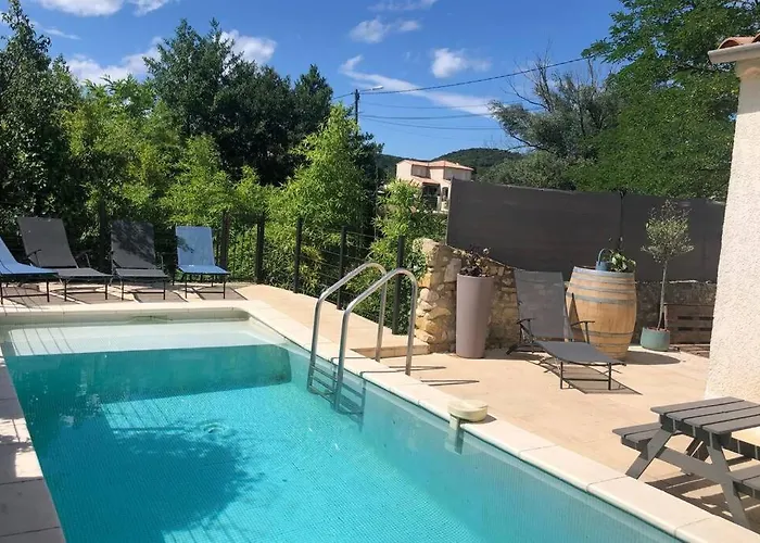 Provence Climatisee, Jardin, Piscine Privee Chauffee, Wifi
