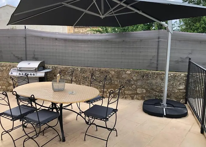 Вилла Provence Climatisee, Jardin, Piscine Privee Chauffee, Wifi
