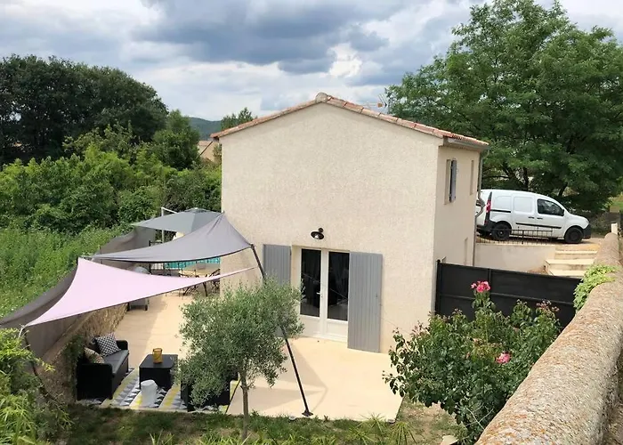 Provence Climatisee, Jardin, Piscine Privee Chauffee, Wifi * Saint-Laurent-de-Carnols